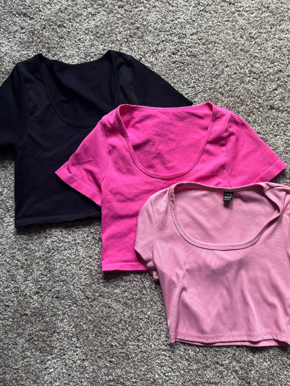 3 Shein Crop Tops Black Pink Women's T-Shirts Size Small